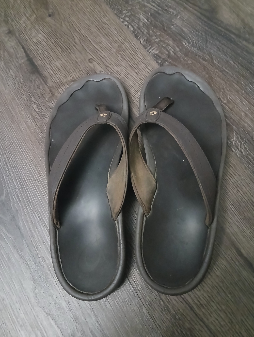 Olukai Ohana Brown Flip Flop Sandals Size 8